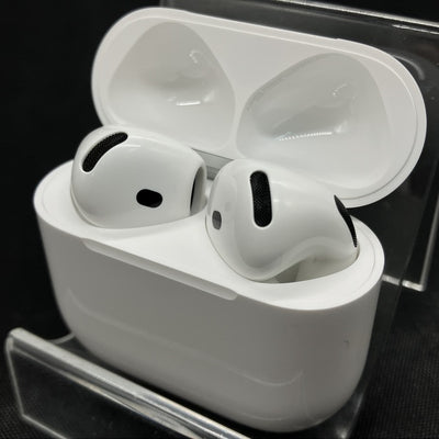 【中古】AirPods 4 MXP63J/A【秋葉原】
