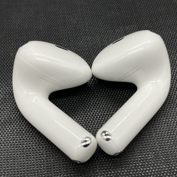 【中古】AirPods 4 MXP63J/A【秋葉原】