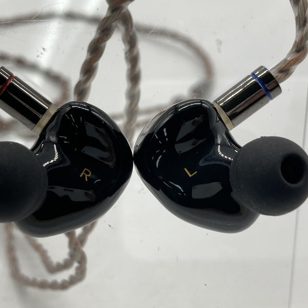 【中古】PERFORMER 8【日本橋】