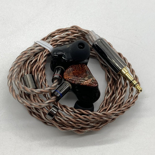 【中古】PERFORMER 8【日本橋】