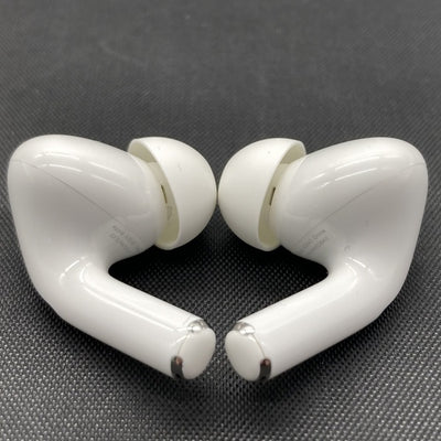 【中古】MagSafe充電ケース(USB-C)付きAirPods Pro(第2世代) MTJV3JA【秋葉原】