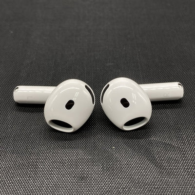 【中古】AirPods 4 MXP63J/A【秋葉原】
