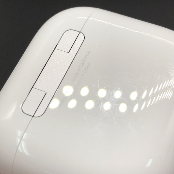 【中古】AirPods 4 MXP93J/A（アクティブノイズキャンセリング搭載）【秋葉原】