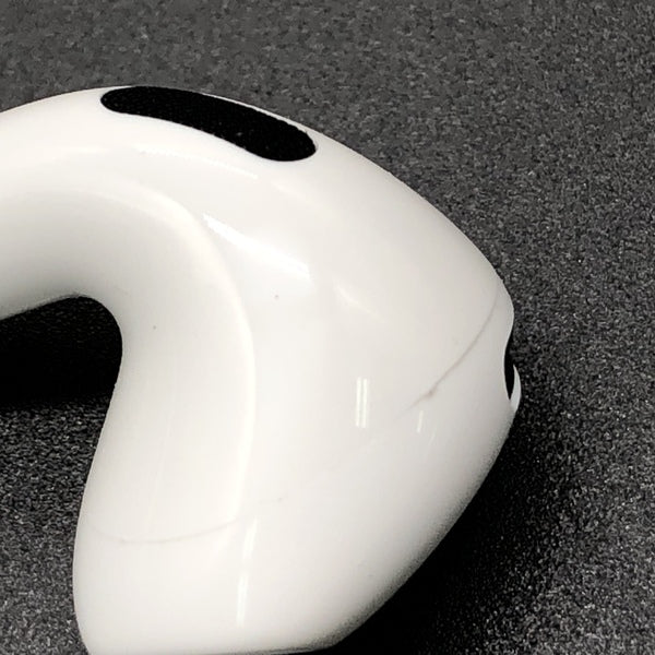 【中古】AirPods 4 MXP93J/A（アクティブノイズキャンセリング搭載）【秋葉原】