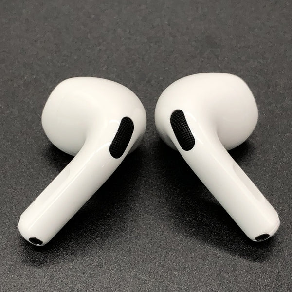 【中古】AirPods 4 MXP93J/A（アクティブノイズキャンセリング搭載）【秋葉原】