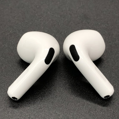 【中古】AirPods 4 MXP93J/A（アクティブノイズキャンセリング搭載）【秋葉原】