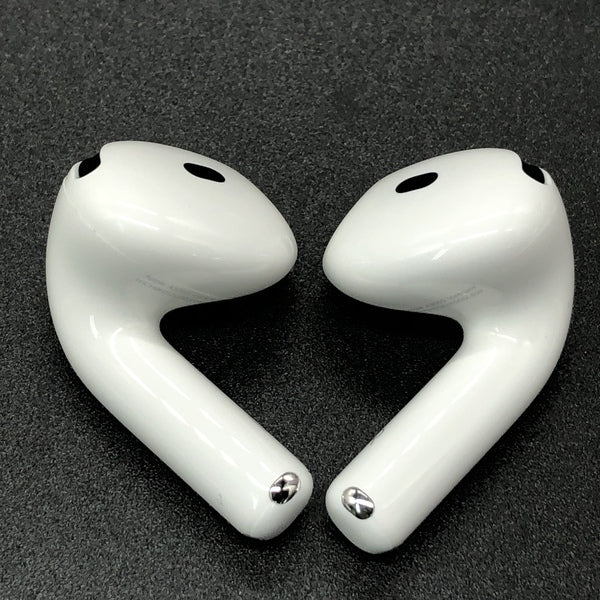 【中古】AirPods 4 MXP93J/A（アクティブノイズキャンセリング搭載）【秋葉原】