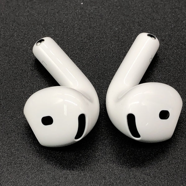 【中古】AirPods 4 MXP93J/A（アクティブノイズキャンセリング搭載）【秋葉原】