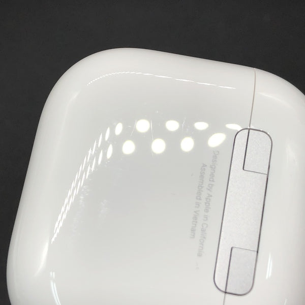 【中古】AirPods 4 MXP93J/A（アクティブノイズキャンセリング搭載）【秋葉原】