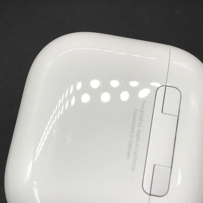 【中古】AirPods 4 MXP93J/A（アクティブノイズキャンセリング搭載）【秋葉原】