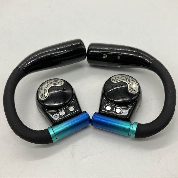 【中古】ARC3 Max Black&Blue 【CLR-ARC3X-BL】【秋葉原】