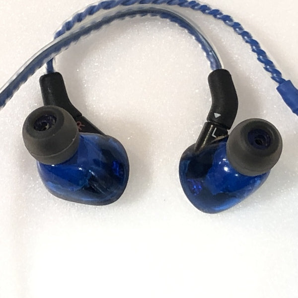 使用数回 美品 Ultimate Ears 900 UE900 Ultimate Ears 【中古】Ultimate Ears 900(UE900)【秋葉原】 – e