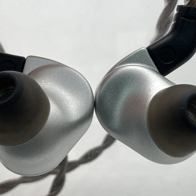 【中古】S08 Silver【日本橋】
