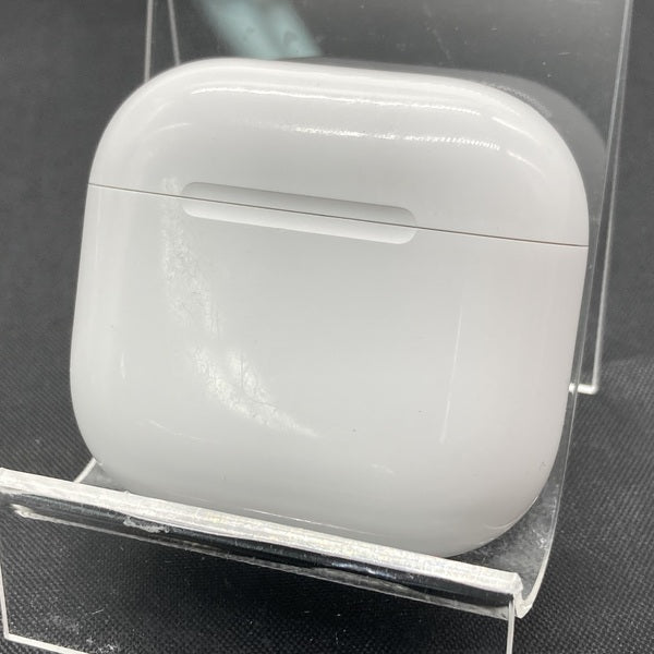 【中古】AirPods 4 MXP93J/A（アクティブノイズキャンセリング搭載）【秋葉原】