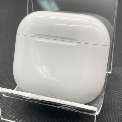 【中古】AirPods 4 MXP93J/A（アクティブノイズキャンセリング搭載）【秋葉原】