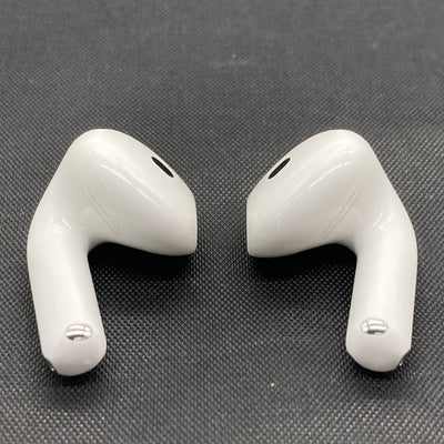 【中古】AirPods 4 MXP93J/A（アクティブノイズキャンセリング搭載）【秋葉原】