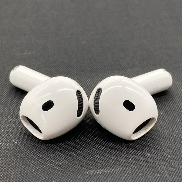 【中古】AirPods 4 MXP93J/A（アクティブノイズキャンセリング搭載）【秋葉原】