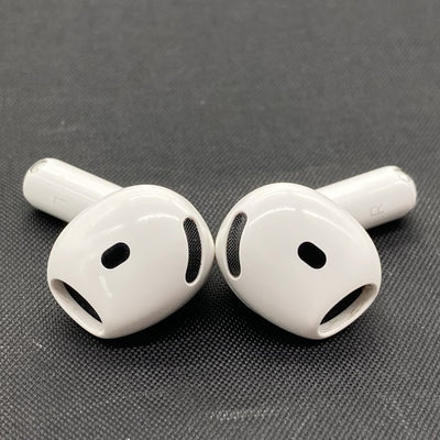 【中古】AirPods 4 MXP93J/A（アクティブノイズキャンセリング搭載）【秋葉原】