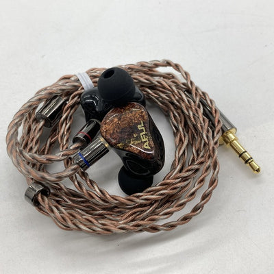 【中古】PERFORMER 8【秋葉原】