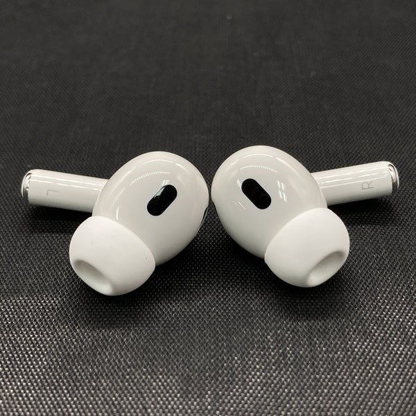 【中古】MagSafe充電ケース(USB-C)付きAirPods Pro(第2世代) MTJV3KH/A(海外モデル)【秋葉原】