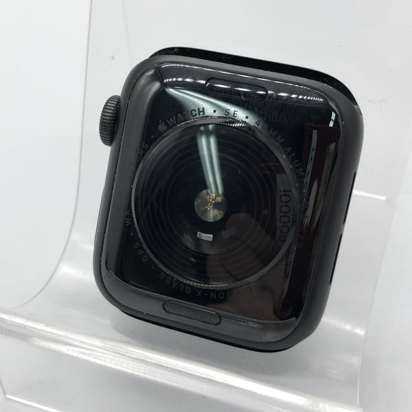 Apple 【中古】Apple Watch SE （40mm GPS）アルミニウム