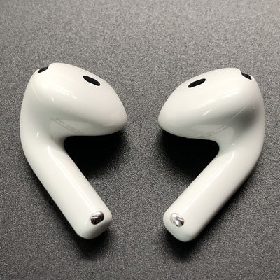 【中古】AirPods 4 MXP93J/A（アクティブノイズキャンセリング搭載）【秋葉原】
