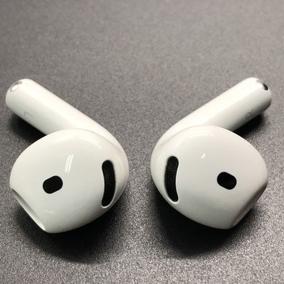 【中古】AirPods 4 MXP93J/A（アクティブノイズキャンセリング搭載）【秋葉原】