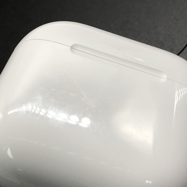 【中古】AirPods 4 MXP93J/A（アクティブノイズキャンセリング搭載）【秋葉原】