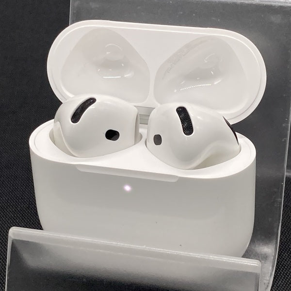 【中古】AirPods 4 MXP93J/A（アクティブノイズキャンセリング搭載）【秋葉原】