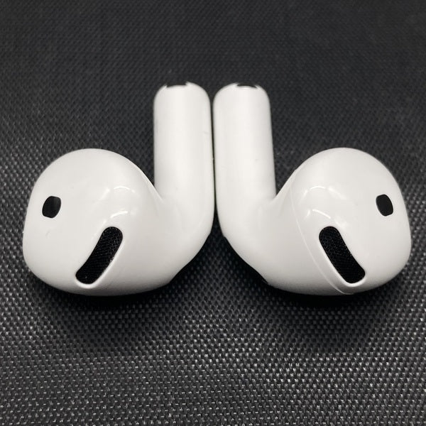 【中古】AirPods 4 MXP93J/A（アクティブノイズキャンセリング搭載）【秋葉原】