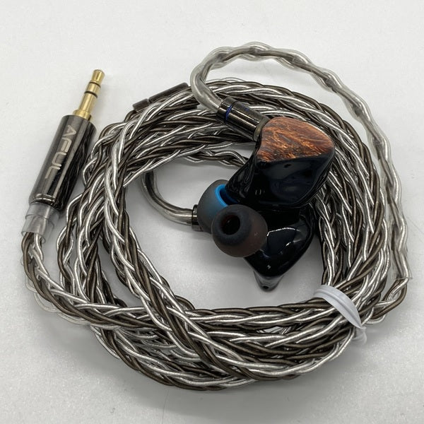 【中古】PERFORMER 5【秋葉原】