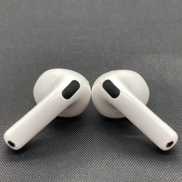 【中古】AirPods 4 MXP93J/A（アクティブノイズキャンセリング搭載）【日本橋】
