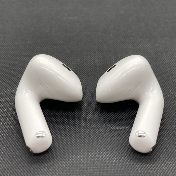 【中古】AirPods 4 MXP93J/A（アクティブノイズキャンセリング搭載）【日本橋】
