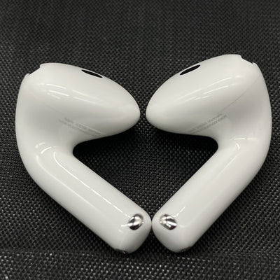 【中古】AirPods 4 MXP93J/A（アクティブノイズキャンセリング搭載）【秋葉原】
