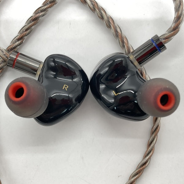 【中古】PERFORMER 8【秋葉原】