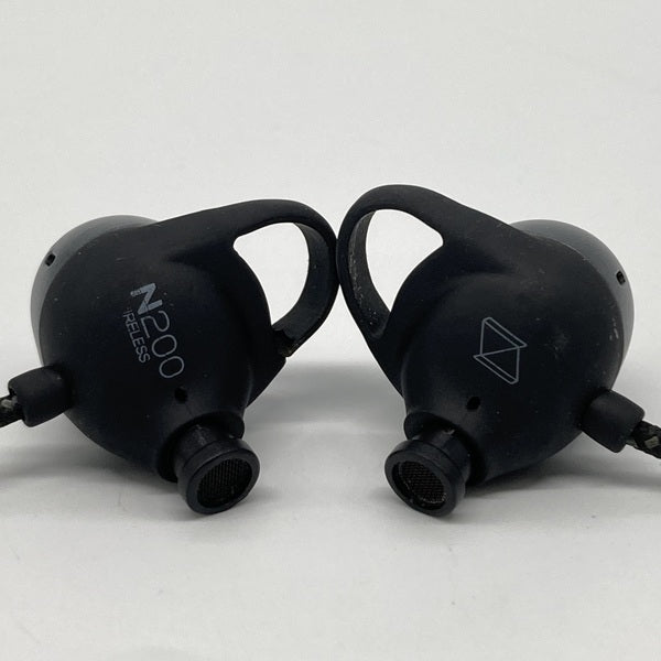 【中古】N200 WIRELESS 【AKGN200BTBLK】【日本橋】