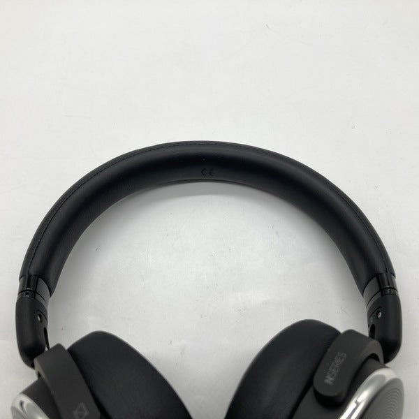 【中古】N60 NCBT ブラック 【AKGN60NCBTBLK】【秋葉原】