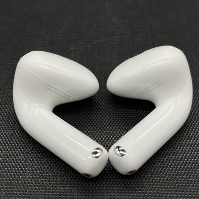 【中古】AirPods 4 MXP93J/A（アクティブノイズキャンセリング搭載）【秋葉原】
