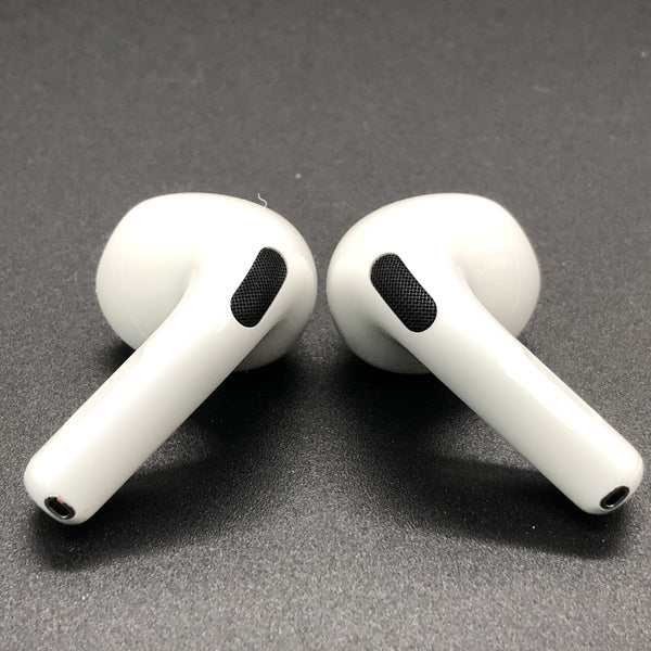 【中古】AirPods 4 MXP93J/A（アクティブノイズキャンセリング搭載）【日本橋】