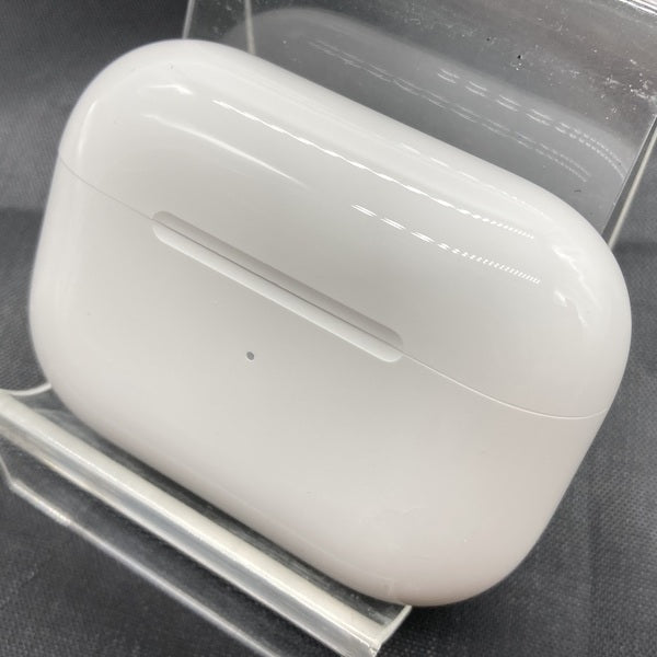 Apple AirPods Pro 2021 MLWK3J/A 付属品付 楽天市場】AirPods Pro 2021年モデル MagSafe対応 MLWK3J/A