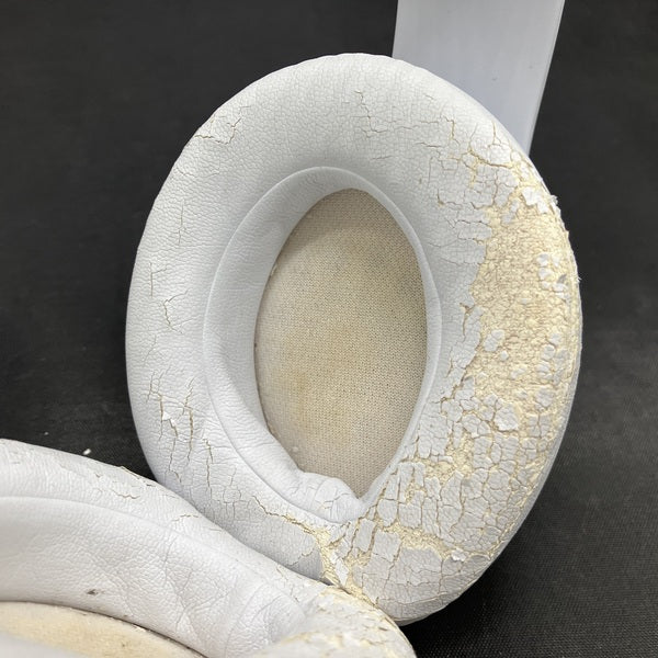 【中古】Beats Studio3 Wireless ホワイト 【BT STUDIO3 WL WHT】（MQ572PA/A）【日本橋】
