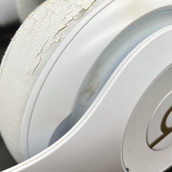 【中古】Beats Studio3 Wireless ホワイト 【BT STUDIO3 WL WHT】（MQ572PA/A）【日本橋】