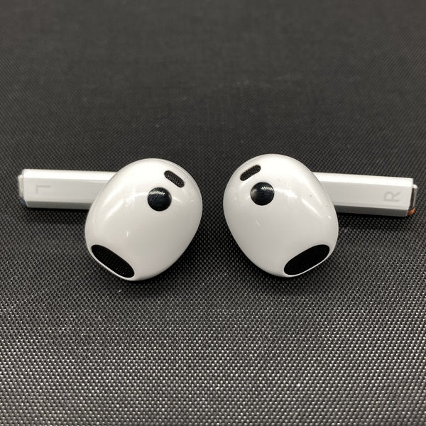 【中古】Galaxy Buds3 ホワイト 【SM-R530NZWAXJP】【秋葉原】