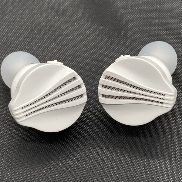【中古】FW3 White 【FIO-FW3-W】【名古屋】