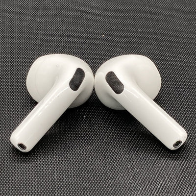【中古】AirPods 4 MXP93J/A（アクティブノイズキャンセリング搭載）【秋葉原】
