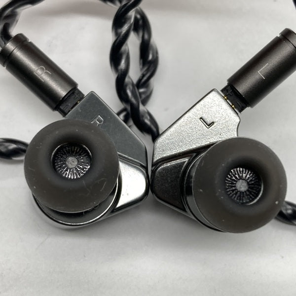 ORIVETI bleqk Dynabird ほぼ新品 イヤピ未使用 ORIVETI bleqk Dynabird – e☆イヤホン