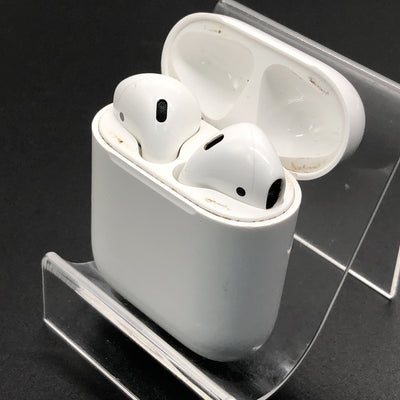 【中古】AirPods with Charging Case MV7N2J/A【日本橋】