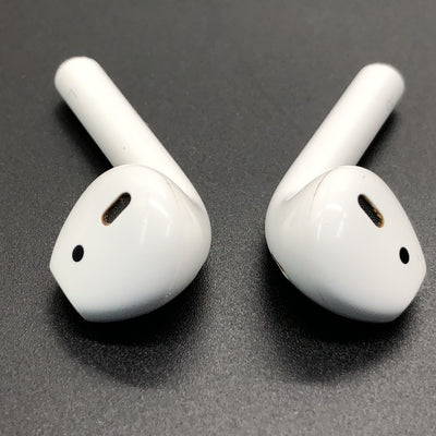 【中古】AirPods with Charging Case MV7N2J/A【日本橋】