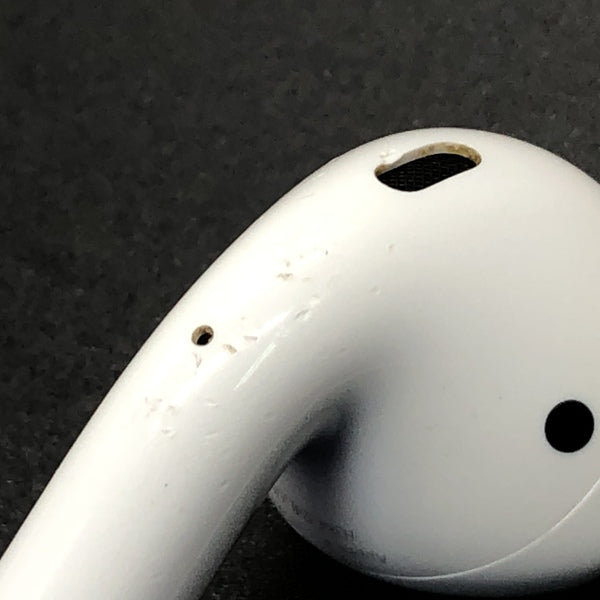 【中古】AirPods with Charging Case MV7N2J/A【日本橋】