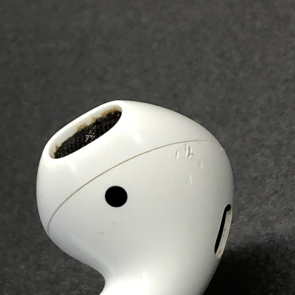 【中古】AirPods with Charging Case MV7N2J/A【日本橋】